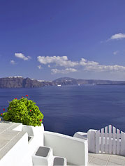 An enchanting scene high up on the Caldera at Residence Suites