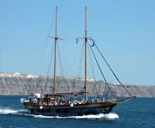 Day Cruises in Santorini